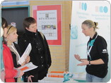 Beratung am Infostand am Azubitag Nord 2010